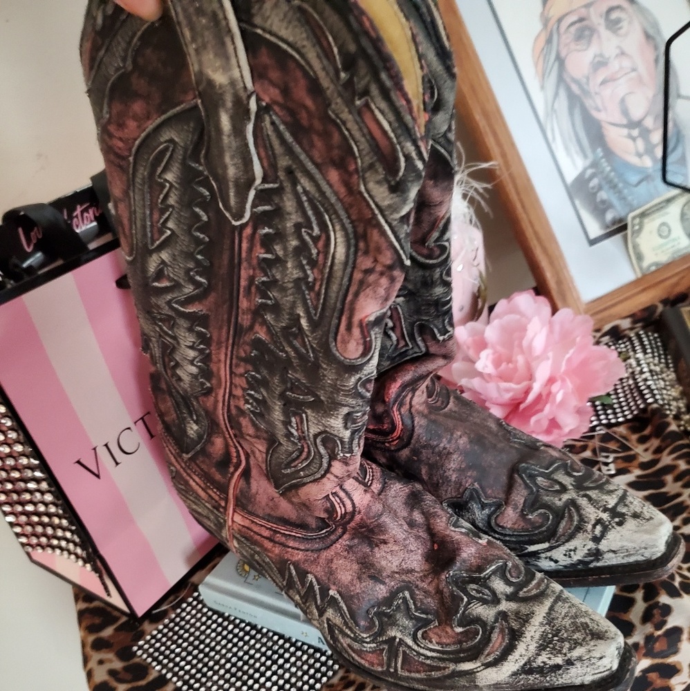 Gorgeous Corral Cowboy Boots!